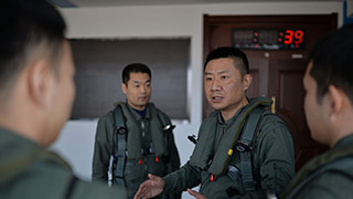 鑄長空鐵拳 當(dāng)強軍先鋒——走近空軍航空兵某旅旅長李凌