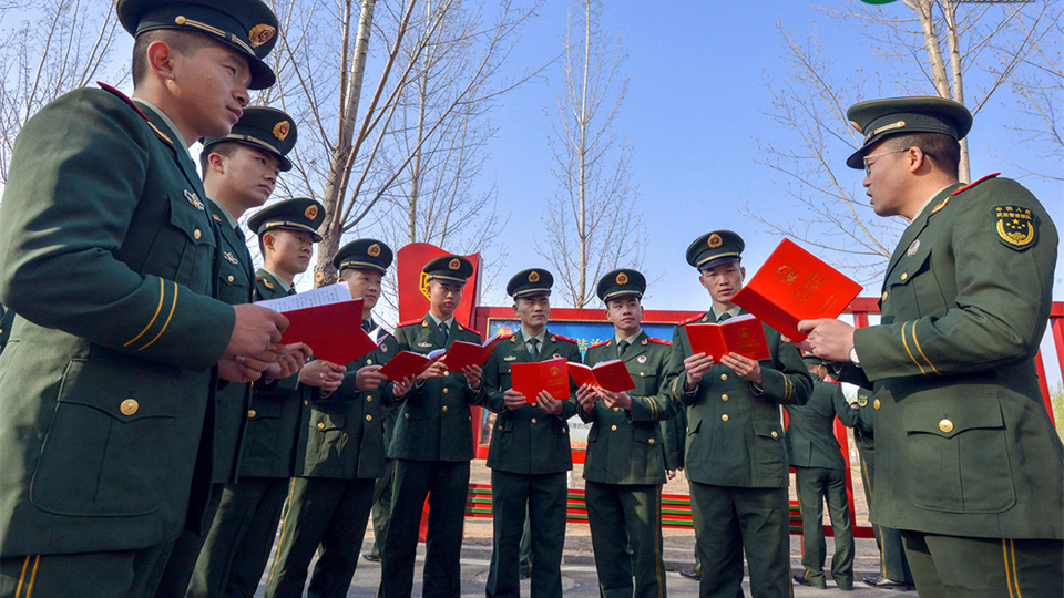 武警第一機(jī)動(dòng)總隊(duì)某支隊(duì)開展全民國(guó)家安全教育日主題活動(dòng)