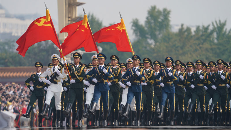 了不起的中國軍人丨高光時(shí)刻之外,儀仗兵有著這樣的平凡世界